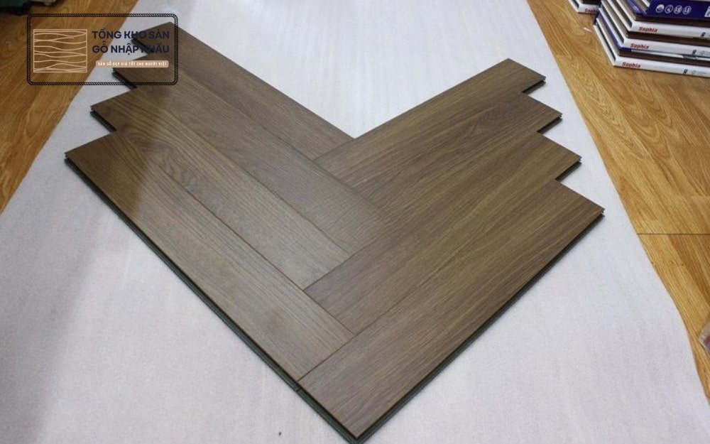 Sàn Gỗ Xương Cá Ferary 12mm – FA96